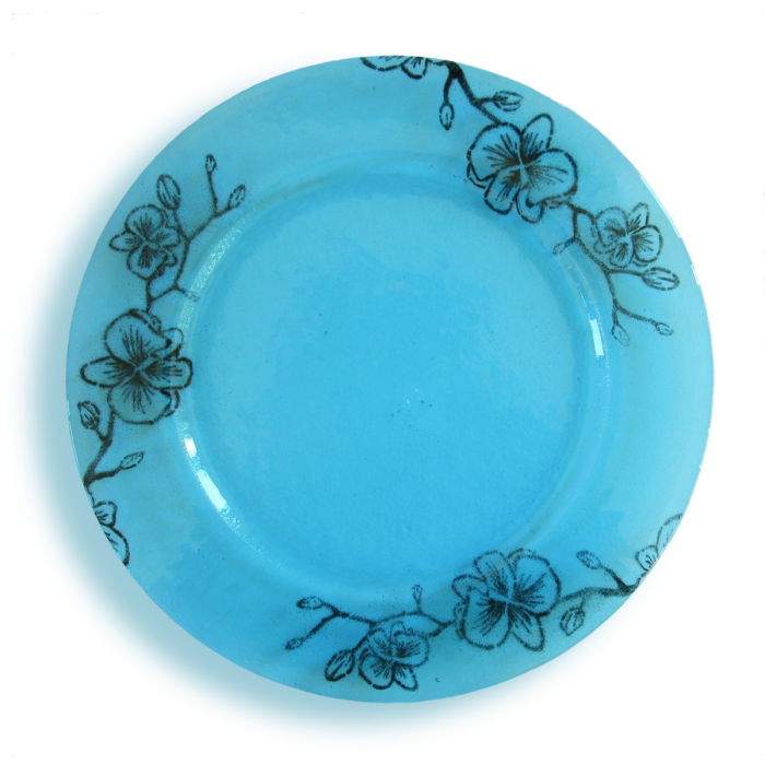 Piatto azzurro con fiori Piatto azzurro con fiori